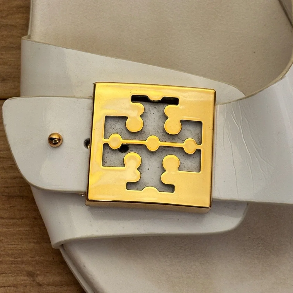 TORY BURCH Mellow Slide Sandals White Gold Metal Buckle Women Size 8 Flat Casual
